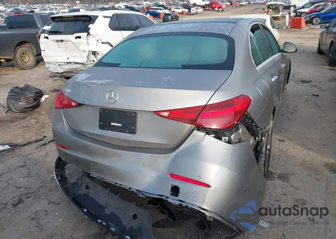 2022 Mercedes-Benz C 300 Sedan z USA, uszkodzony, nr VIN W1KAF4GBXNR058031